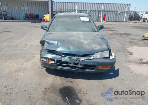 1996 Honda Accord Lx z USA, uszkodzony, nr VIN 1HGCD7239TA028865